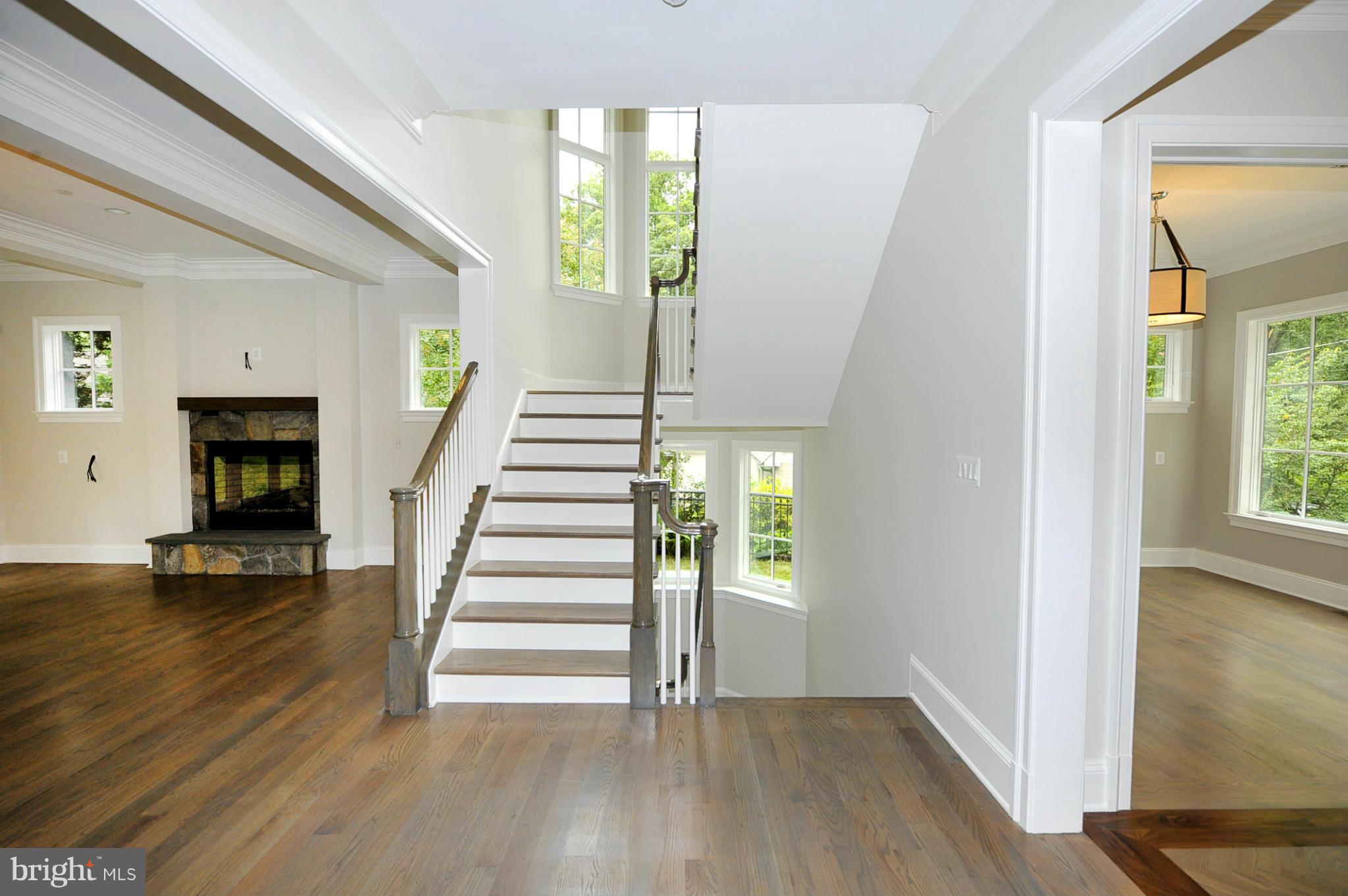 5506 Lambeth Road Bethesda, MD 20814 - Photo 12 of 30 Interior (General)