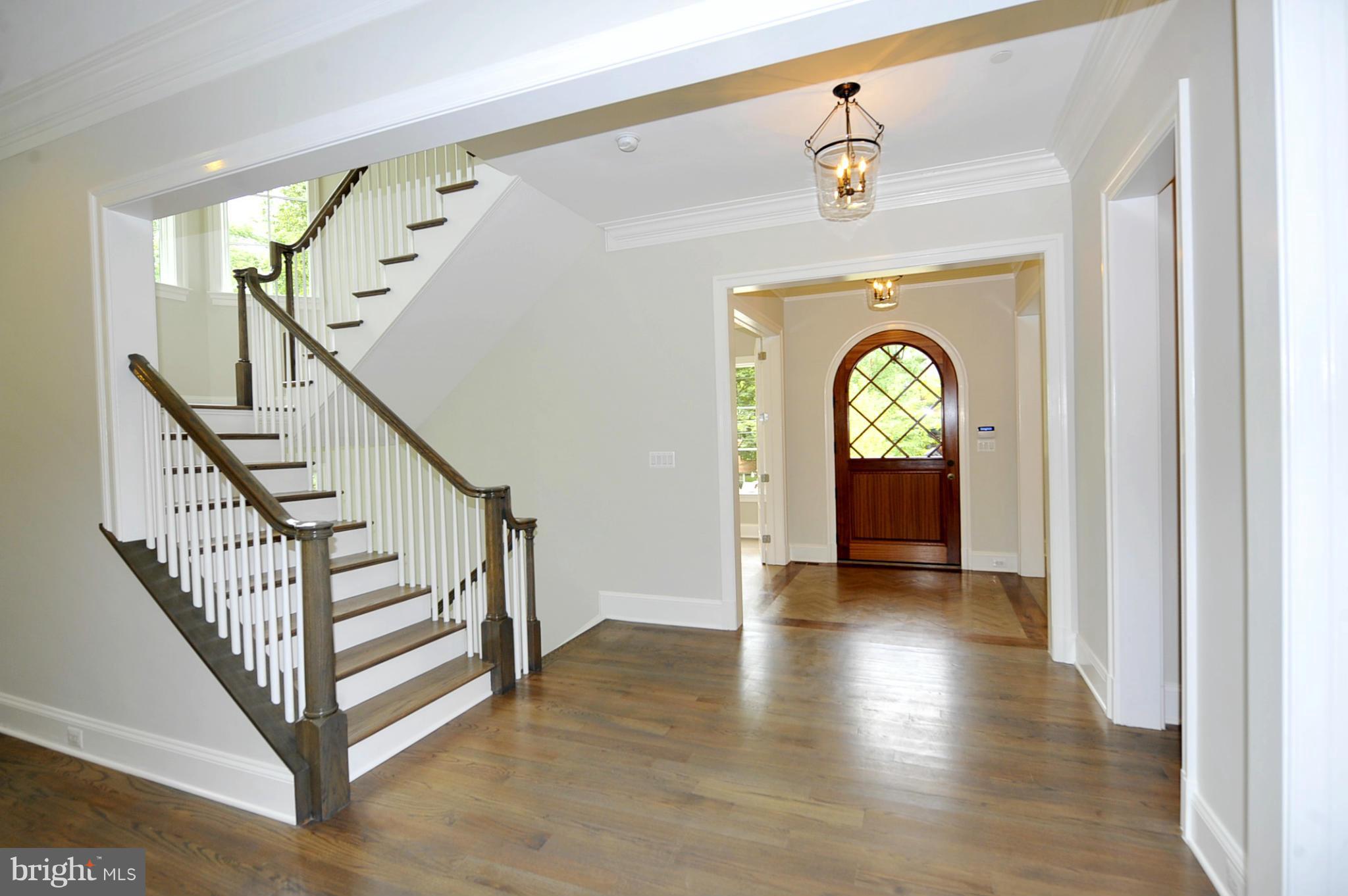 5506 Lambeth Road Bethesda, MD 20814 - Photo 3 of 30 Interior (General)