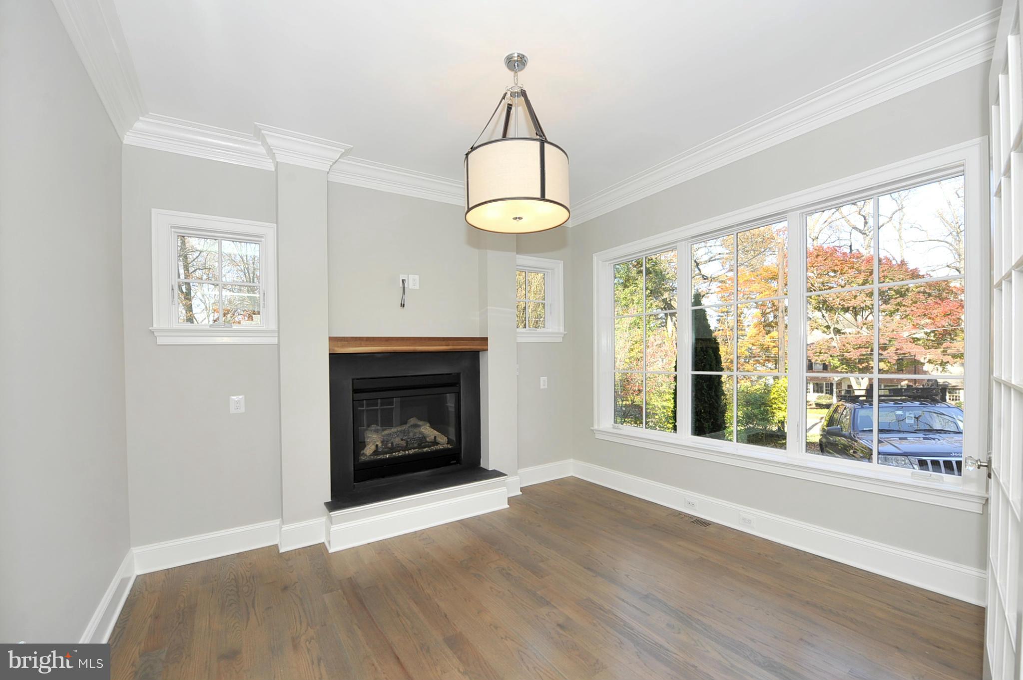 5506 Lambeth Road Bethesda, MD 20814 - Photo 5 of 30 Living Room