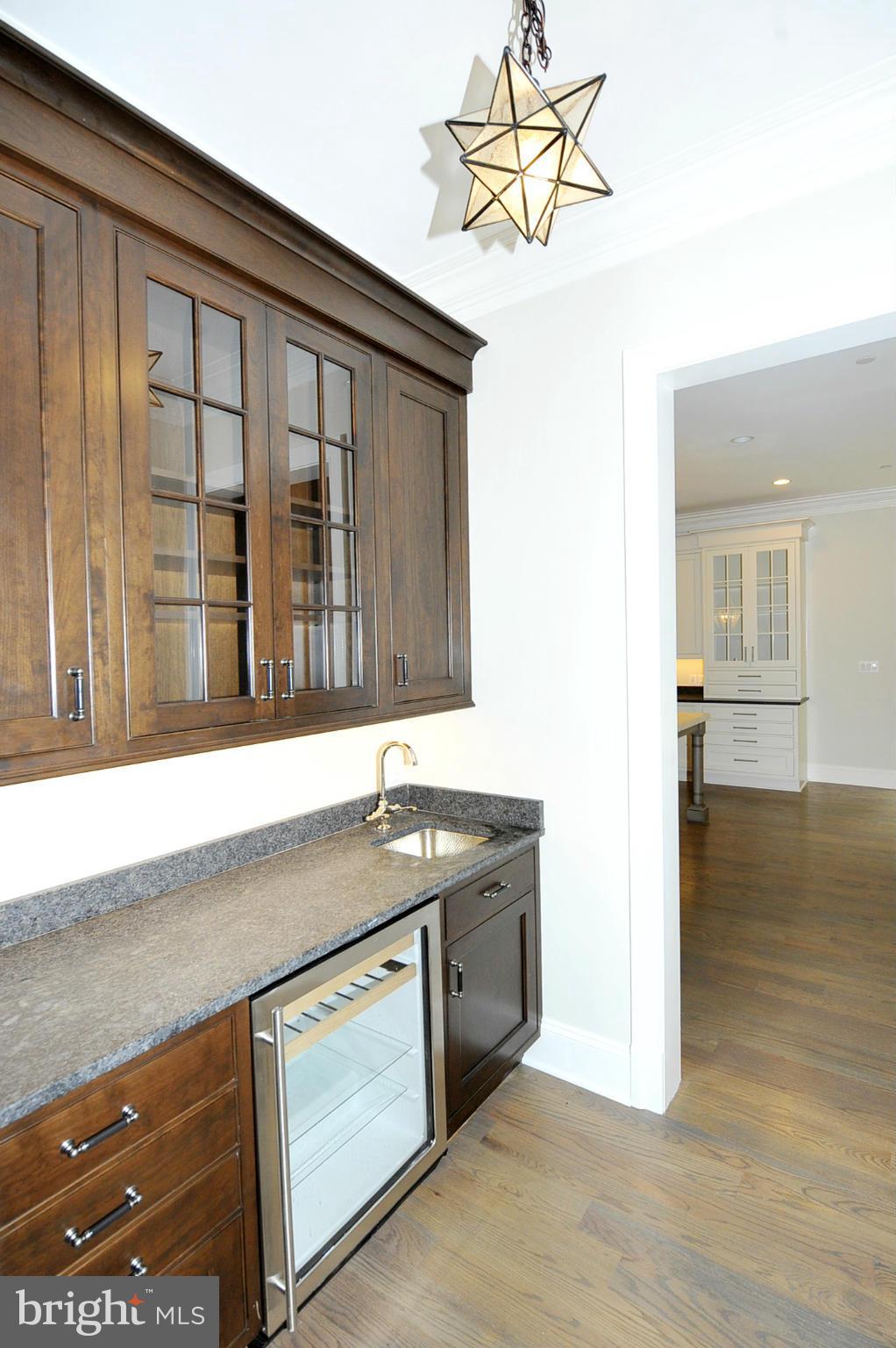 5506 Lambeth Road Bethesda, MD 20814 - Photo 10 of 30 Kitchen