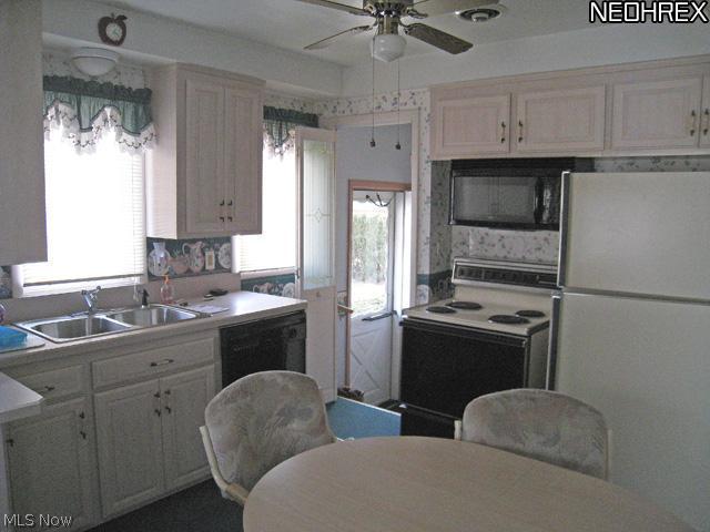 9508 David Road Garfield Heights, OH 44125 - Photo 4 of 9