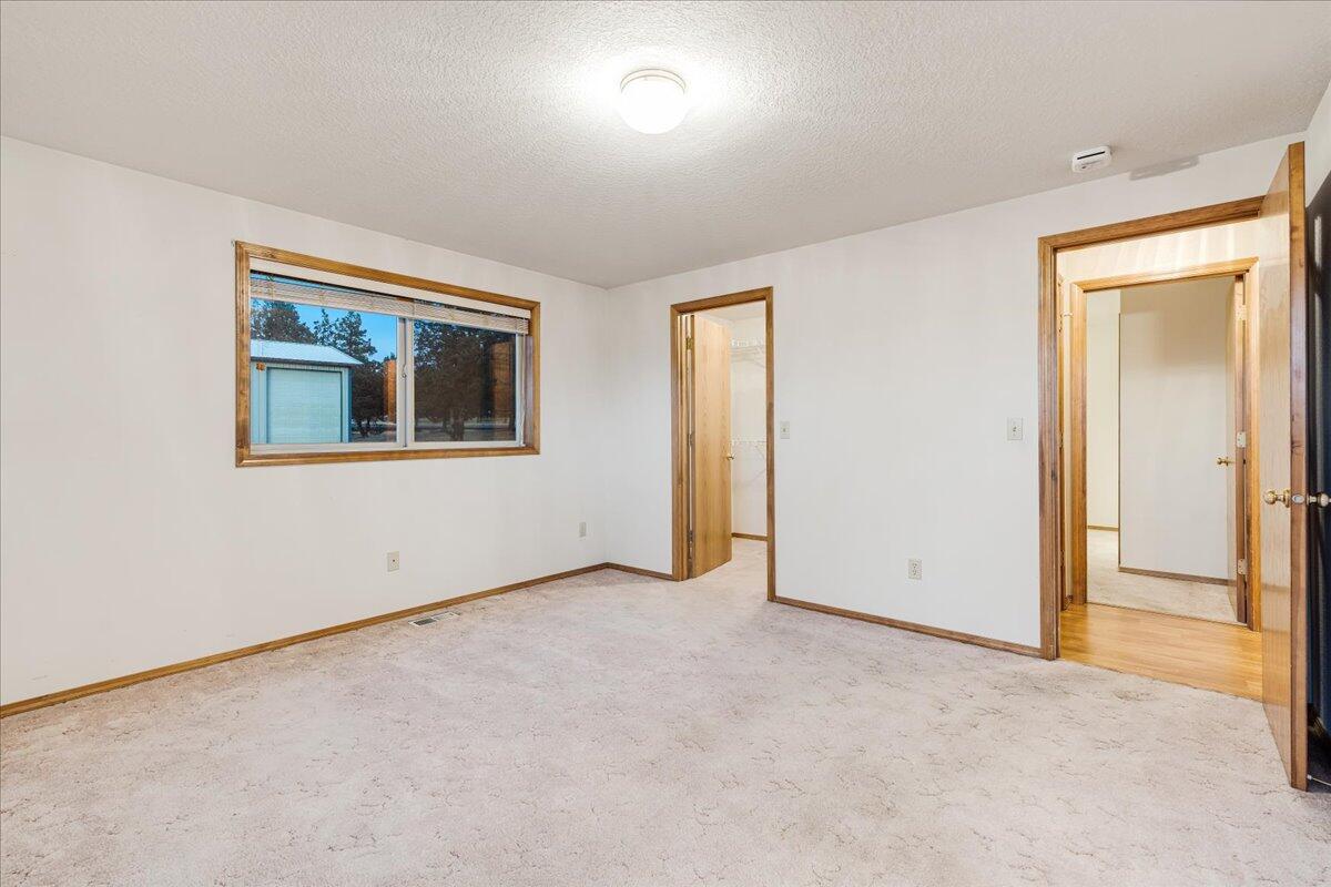 10573 Southwest Shad Road Terrebonne, OR 97760 - Photo 19 of 40 19-10573 SW Shad Rd-22