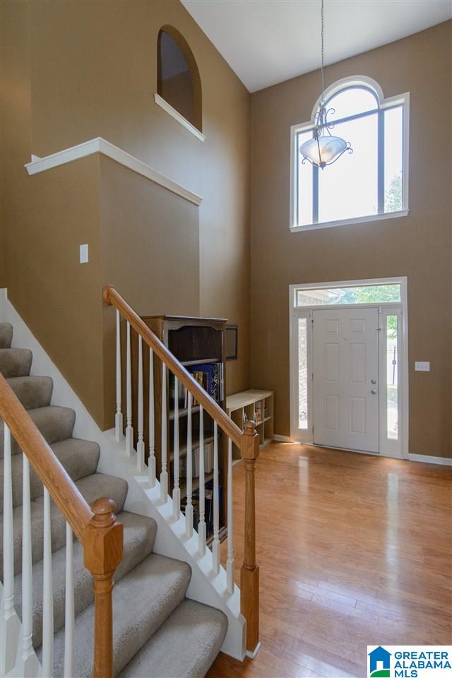 2009 Lake Circle Sterrett, AL 35147 - Photo 5 of 40