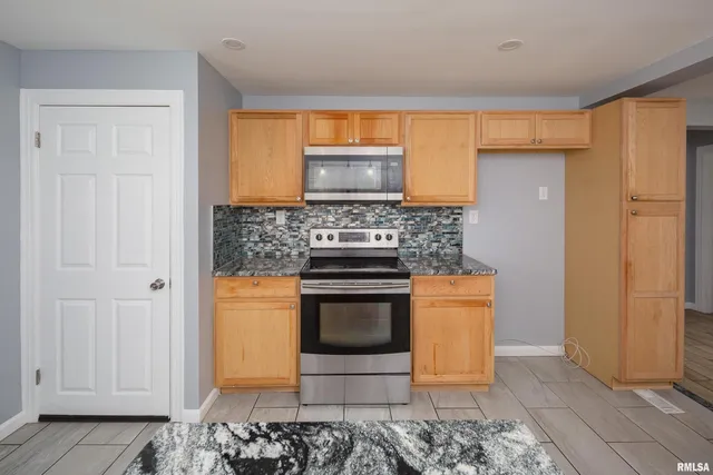 $175,000 | 3712 33rd Street, Moline, IL 61265