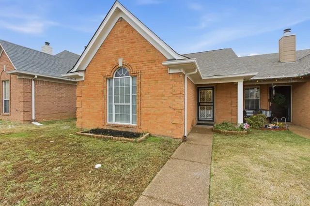 $1,595 | 6856 Wrigley Drive, Cordova, TN 38018