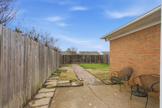 $1,595 | 6856 Wrigley Drive, Cordova, TN 38018