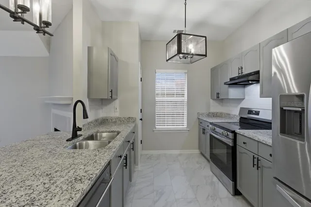 $1,595 | 6856 Wrigley Drive, Cordova, TN 38018