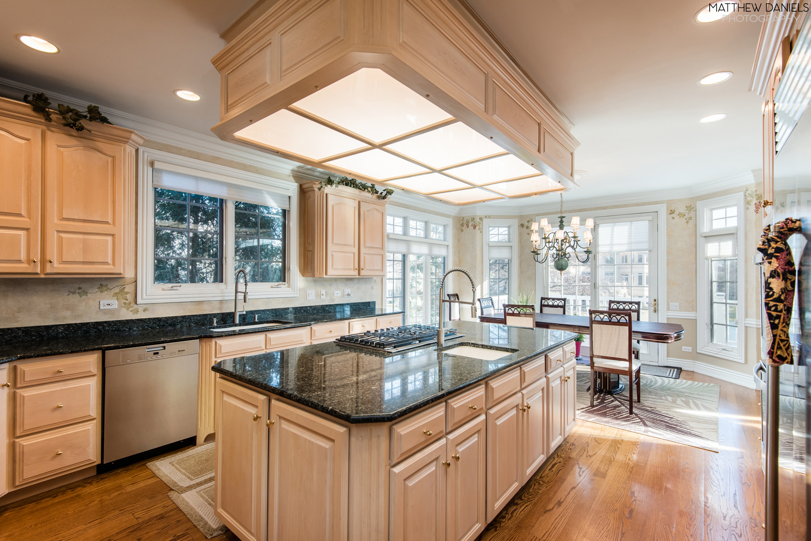 9291 Cascade Circle Burr Ridge, IL 60527 - Photo 9 of 25 Gallery Image 9