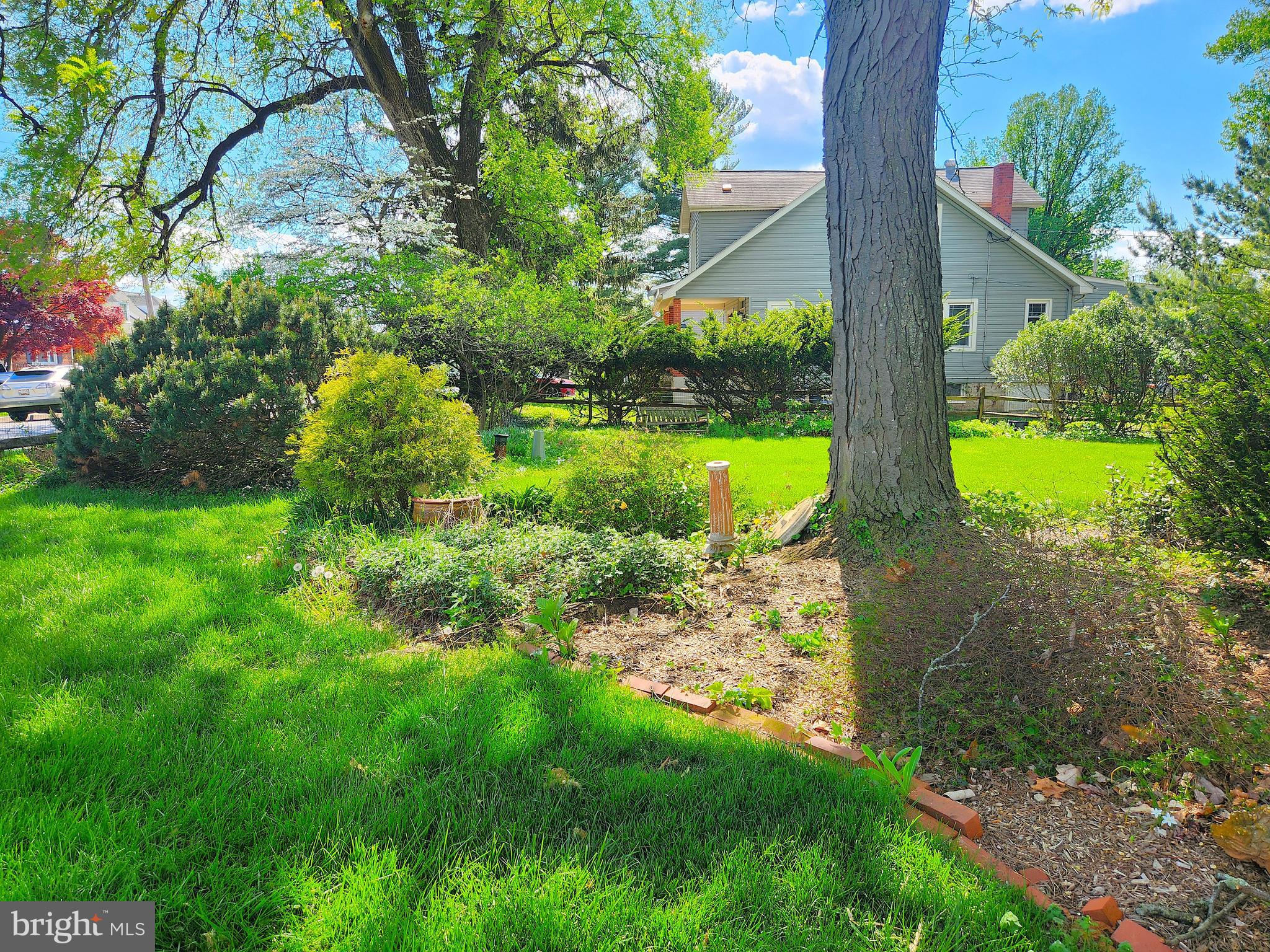 2008 Hillcrest Road Baltimore, MD 21207 - Photo 13 of 22 Front Tree Garden