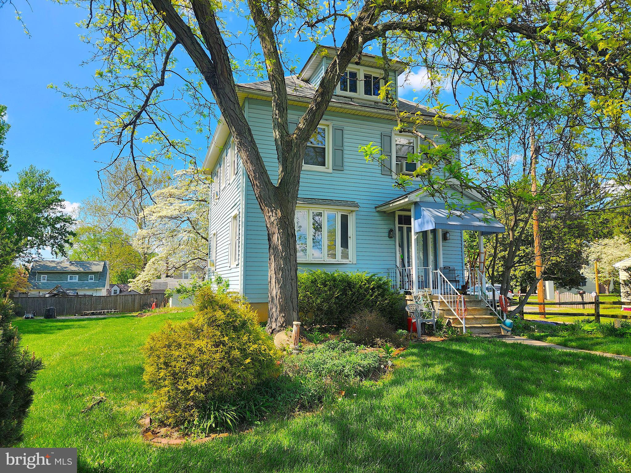 2008 Hillcrest Road Baltimore, MD 21207 - Photo 3 of 22