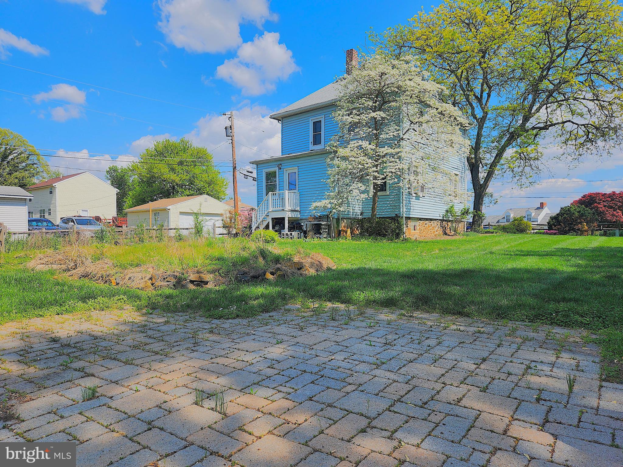 2008 Hillcrest Road Baltimore, MD 21207 - Photo 9 of 22 Brick Patio