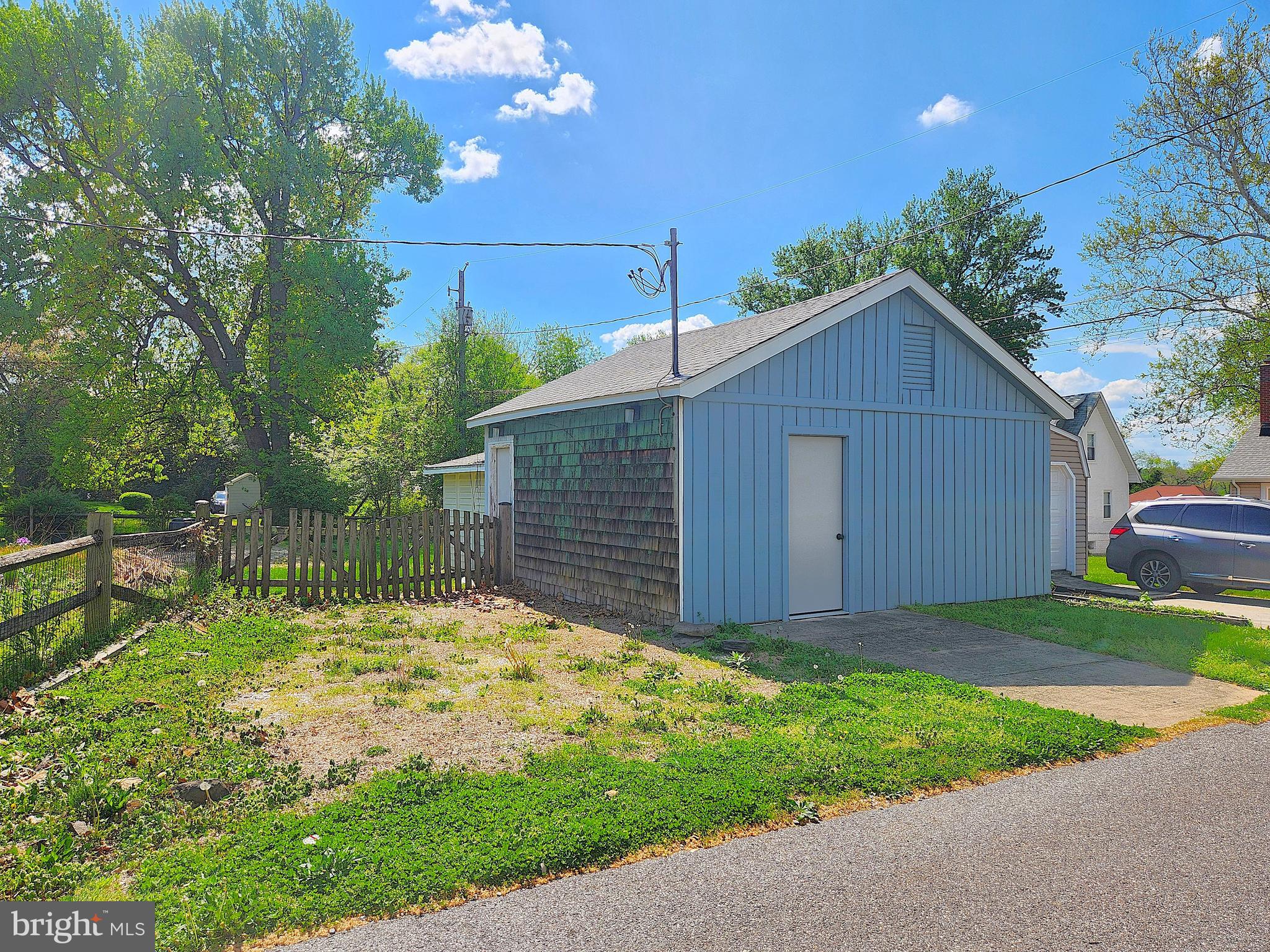 2008 Hillcrest Road Baltimore, MD 21207 - Photo 10 of 22 Garage Converted to Workshop