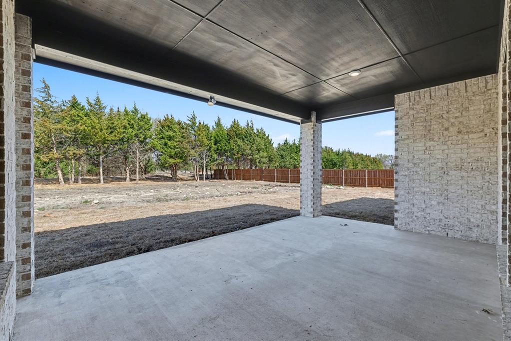 7041 Champion Road Midlothian, TX 76065 - Photo 29 of 30 a view of a garden