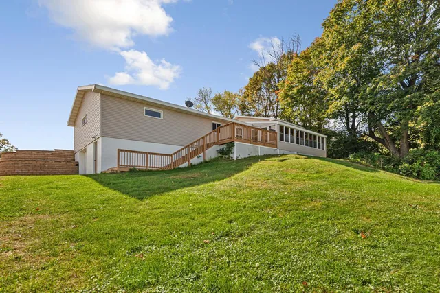 $549,999 | 8325 Hennepin Way, Morristown, MN 55052