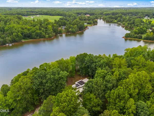 $1,500,000 | 928 Shorefront Lane, Hillsborough, NC 27278