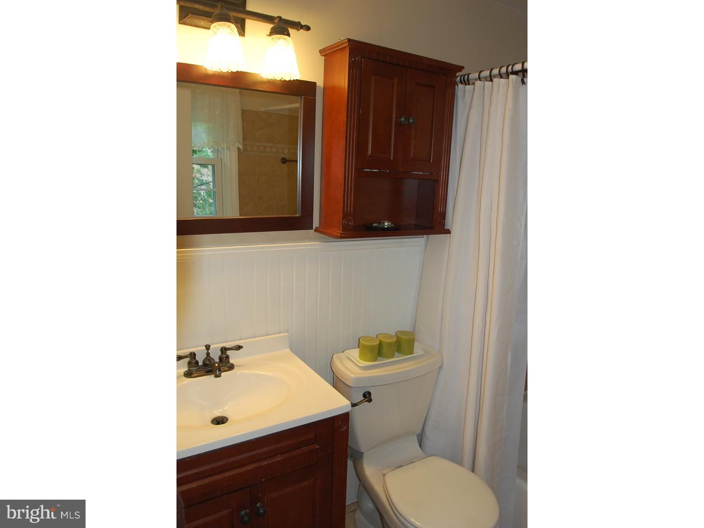 607 Covington Road Havertown, PA 19083 - Photo 13 of 22 Bathroom