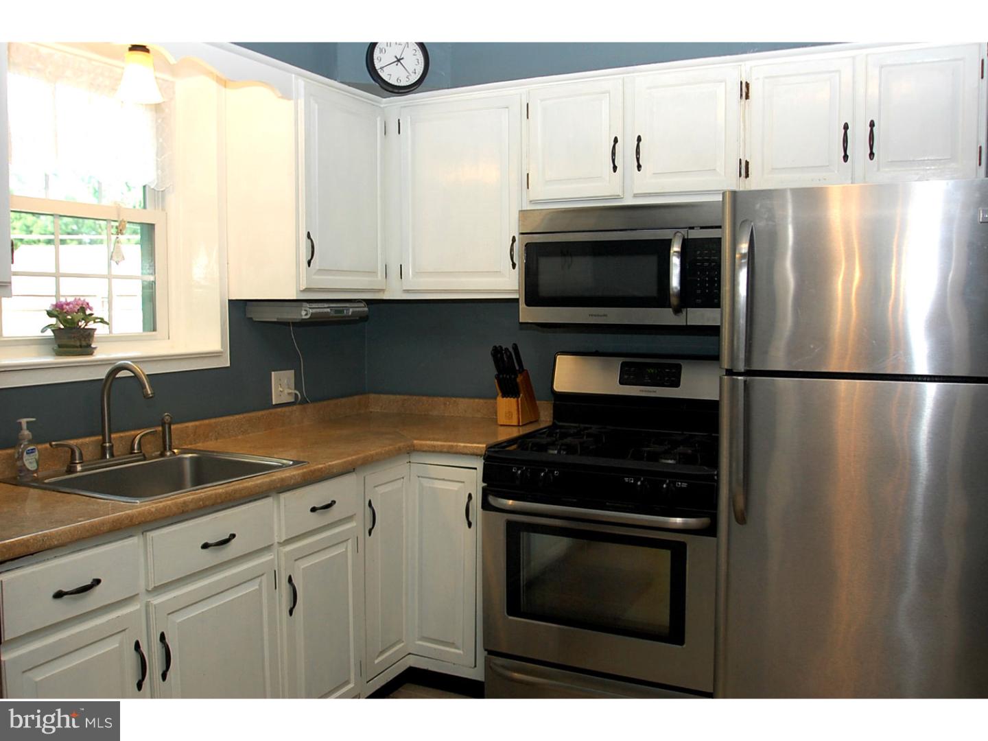 607 Covington Road Havertown, PA 19083 - Photo 9 of 22 Kitchen