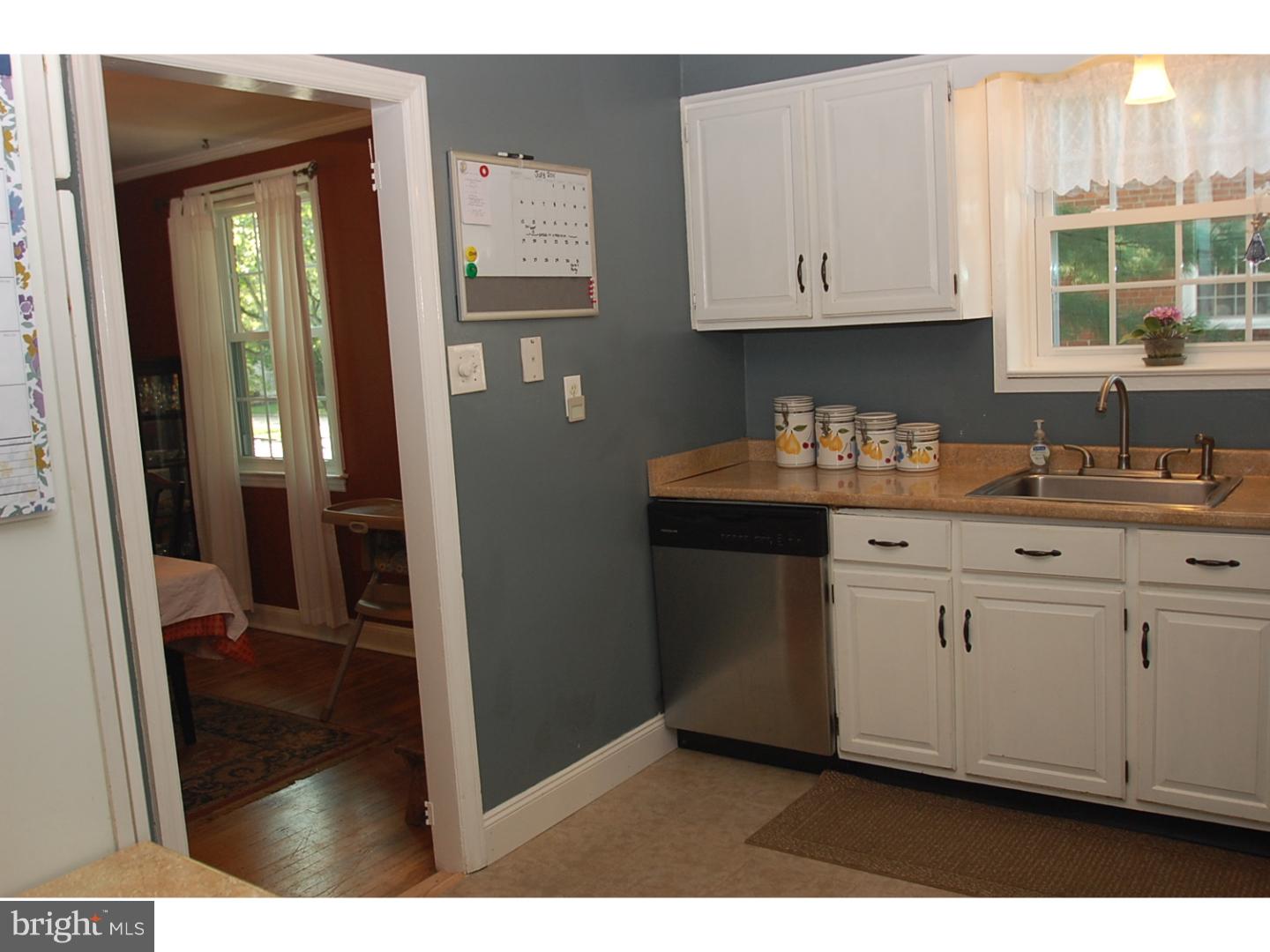 607 Covington Road Havertown, PA 19083 - Photo 10 of 22 Kitchen