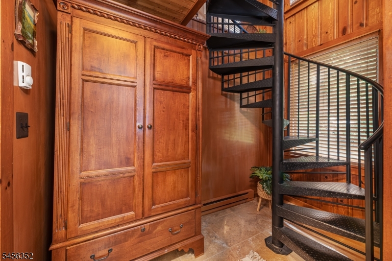 101 Hillside Road Vernon, NJ 07422 - Photo 24 of 26 Gallery Image 24