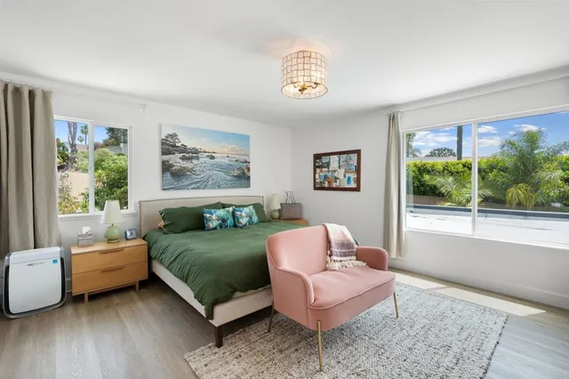 a view of a backyard with plants