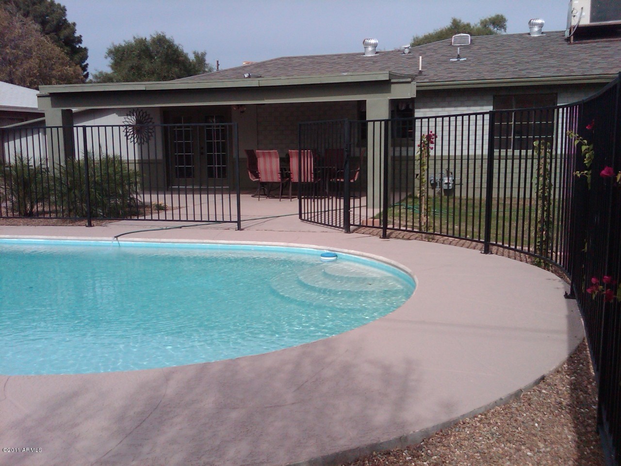 3633 East Piccadilly Road Phoenix, AZ 85018 - Photo 2 of 3 Back porch