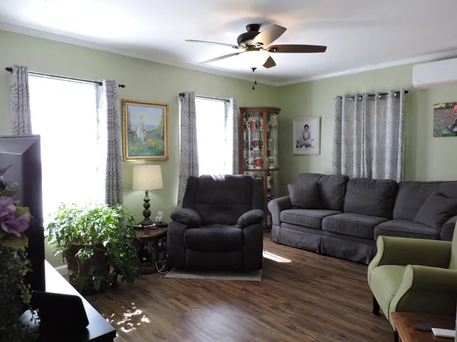 $269,000 | 17 Baker Street, Clinton, ME 04927