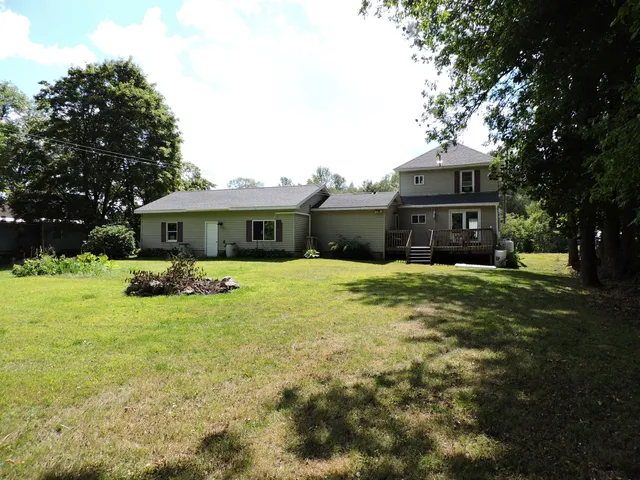 $269,000 | 17 Baker Street, Clinton, ME 04927