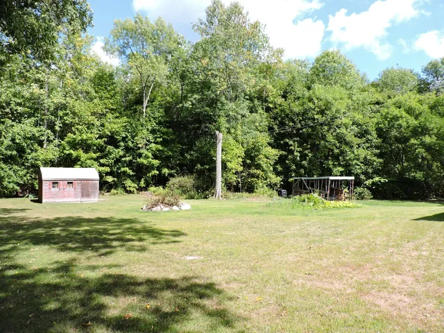 $269,000 | 17 Baker Street, Clinton, ME 04927