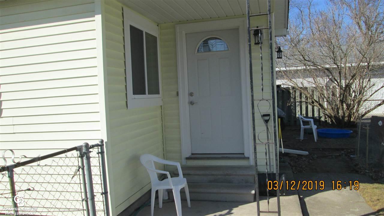 1914 Allen Road Smiths Creek, MI 48074 - Photo 7 of 26