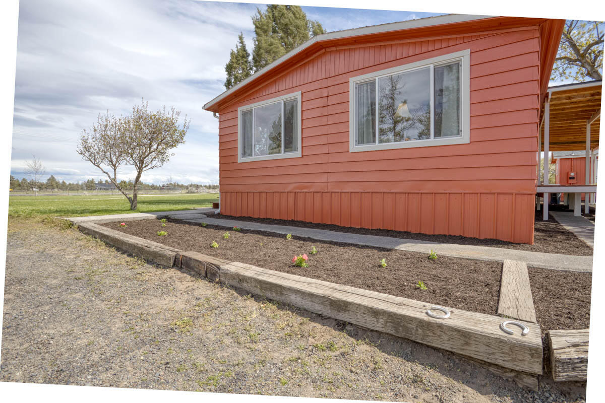 63893 Deschutes Market Road Bend, OR 97701 - Photo 34 of 48 crep5757_29