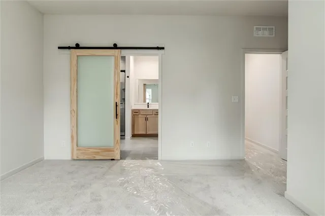 $275,000 | 3320 Tracy Avenue, Kansas City, MO 64109