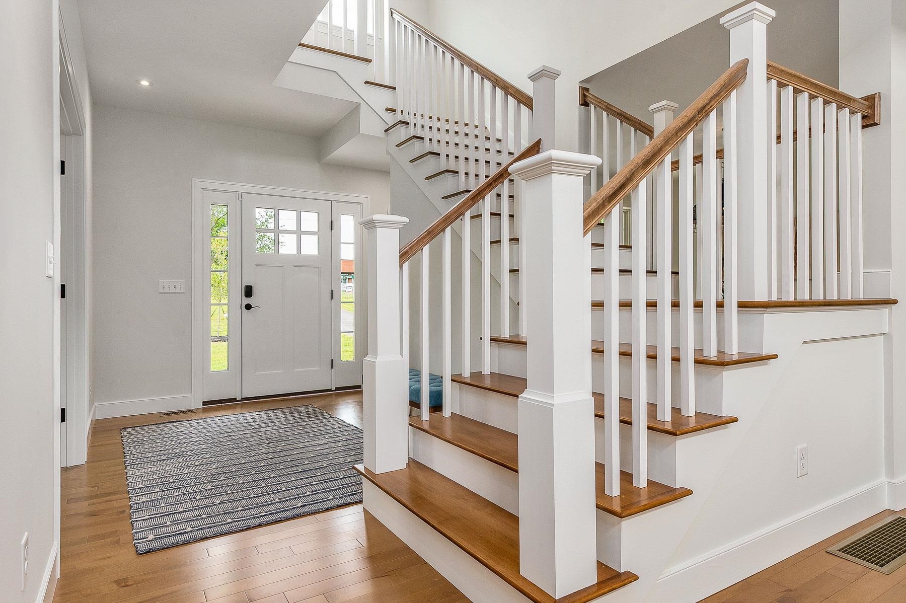 226 Oak Street Dover, NH 03820 - Photo 3 of 57