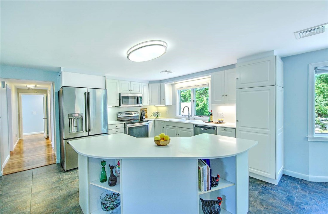 251 Succotash Road South Kingstown, RI 02879 - Photo 22 of 50