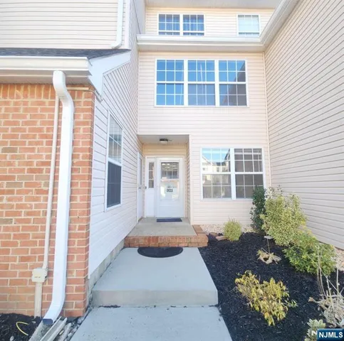 $2,700 | 1301 Plymouth Road, North Brunswick, NJ 08902