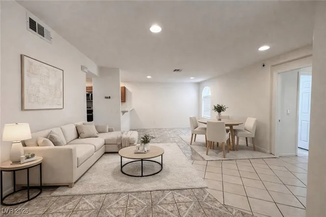 $1,500 | 1800 South Edmond Street, Unit 127, Las Vegas, NV 89146