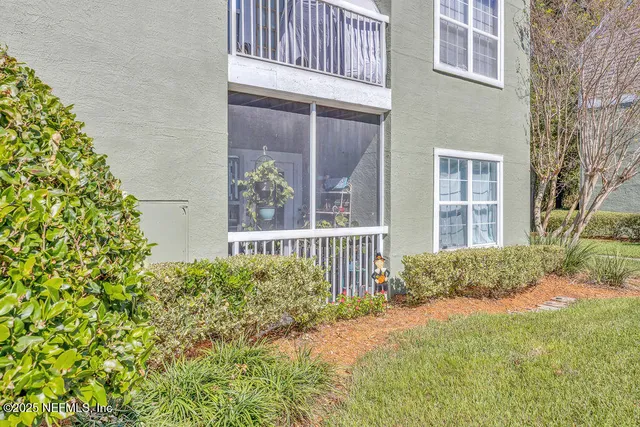 $155,900 | 7701 Timberlin Park Boulevard, Unit 1013, Jacksonville, FL 32256