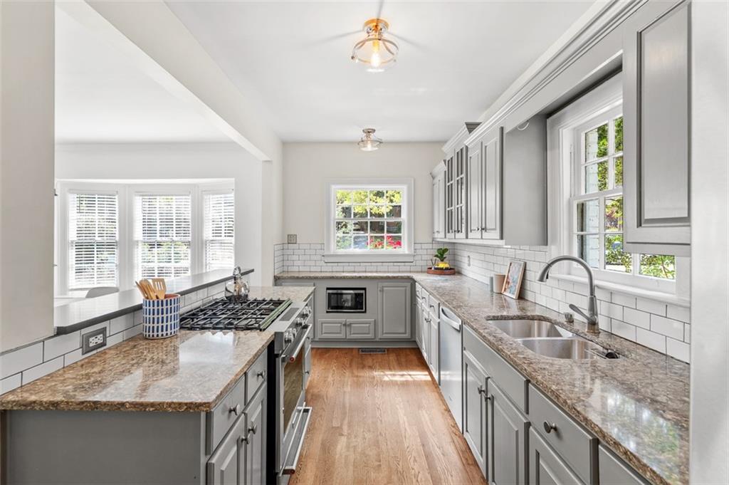 216 Heatherdown Road Decatur, GA 30030 - Photo 12 of 36