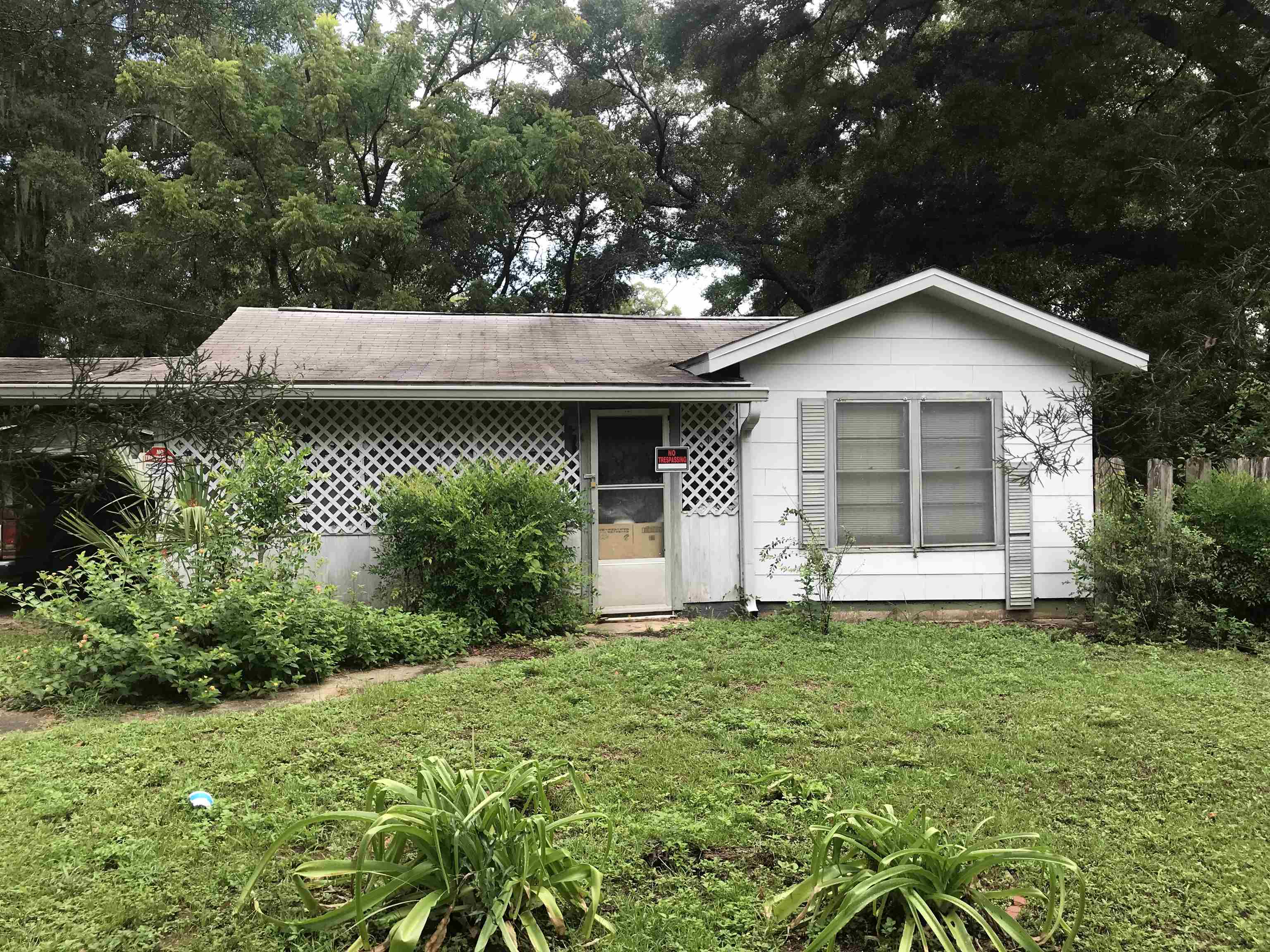 116 Ridge Road Tallahassee, FL 32305 - Photo 3 of 24