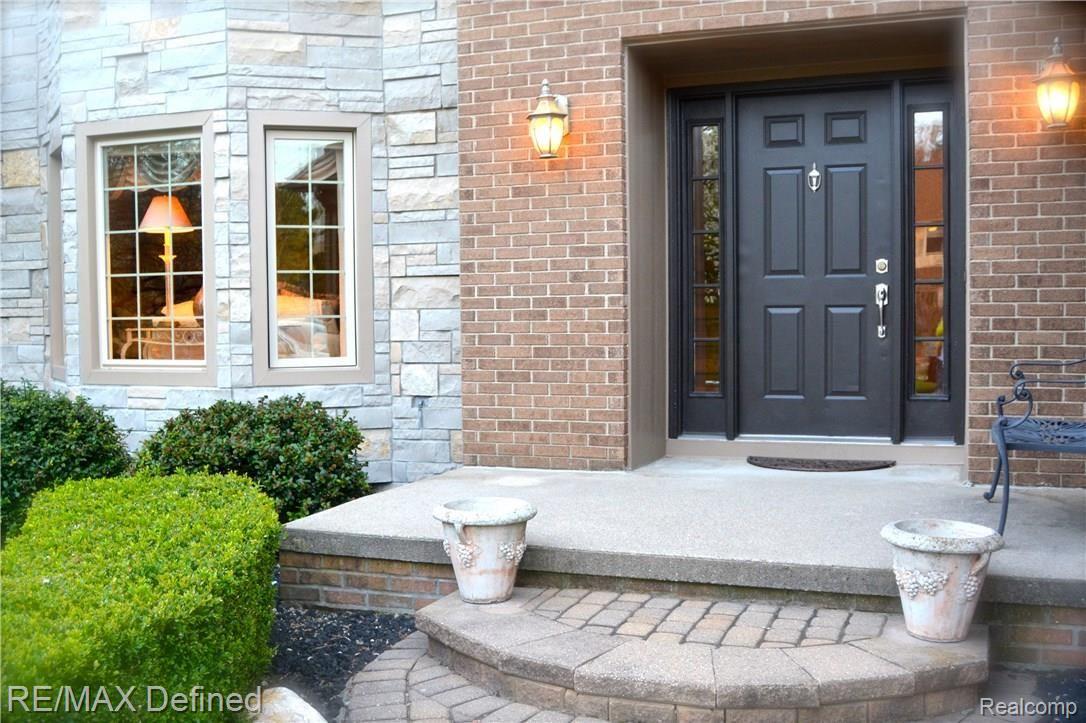 1216 Bembridge Drive Rochester, MI 48307 - Photo 2 of 46 DSC_1311.JPG