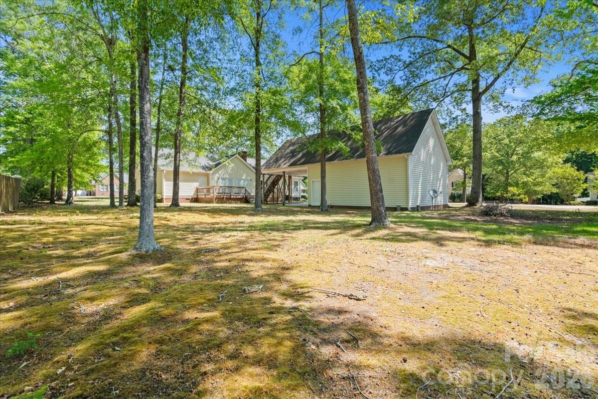 570 Coach Road Cheraw, SC 29520 - Photo 3 of 40 Gallery Image 3