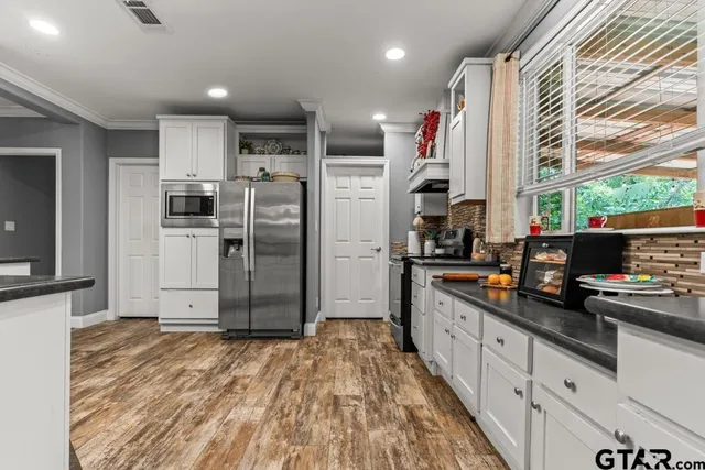 $325,000 | 3012 Elysian Fields Avenue, Marshall, TX 75672