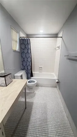 $2,600 | 9375 Fontainebleau Boulevard, Unit L304, Miami, FL 33172