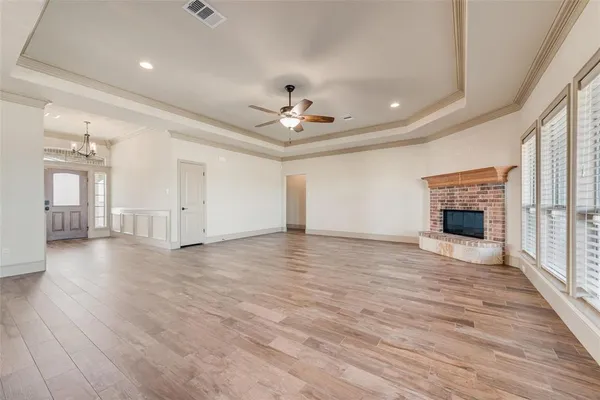 $569,999 | 2921 West Alamosa Drive, Terrell, TX 75160