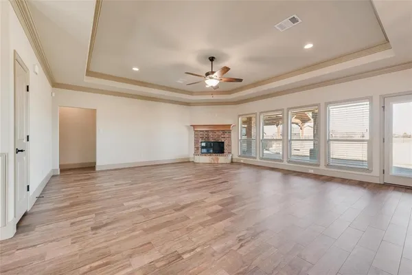 $569,999 | 2921 West Alamosa Drive, Terrell, TX 75160
