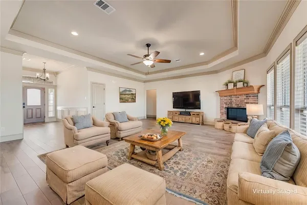 $569,999 | 2921 West Alamosa Drive, Terrell, TX 75160