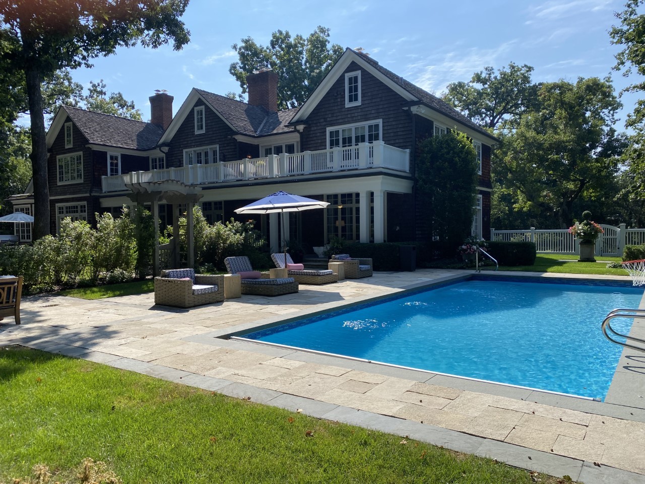 680 South Ridge Road Lake Forest, IL 60045 - Photo 41 of 44 a view of a house with sitting area and furniture