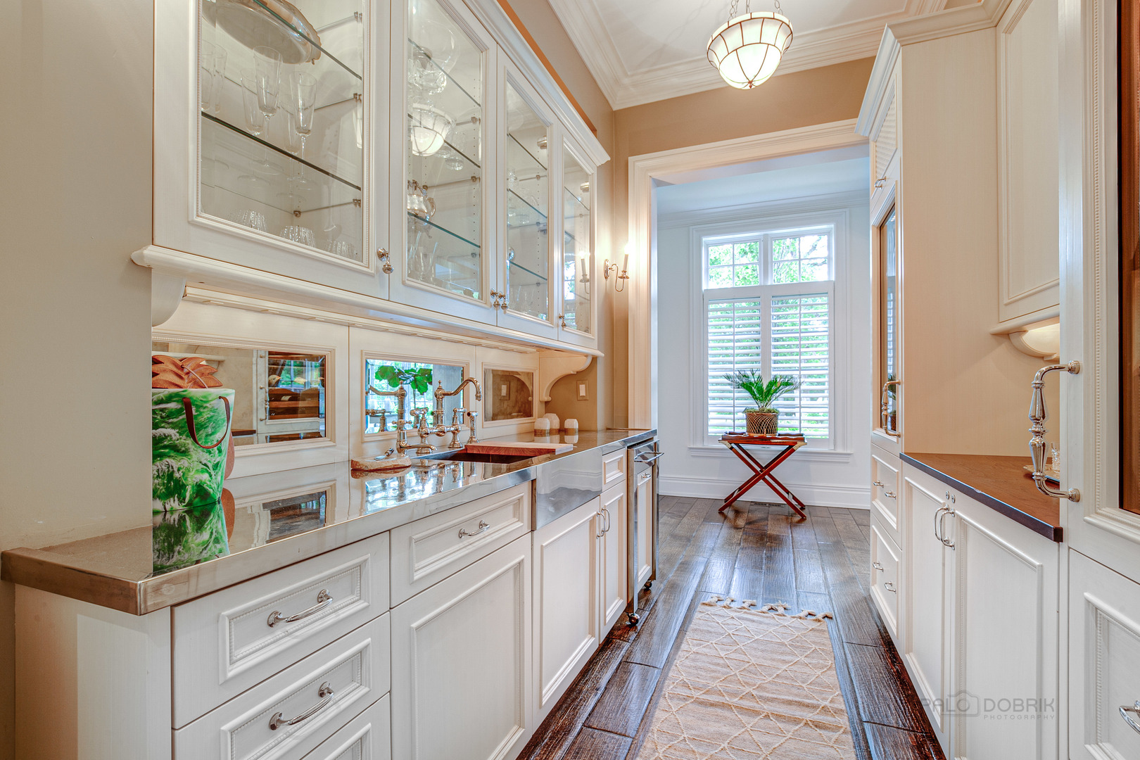 680 South Ridge Road Lake Forest, IL 60045 - Photo 8 of 44 a kitchen with a refrigerator and a stove