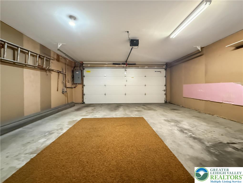 1652 Harding Circle Whitehall, PA 18052 - Photo 22 of 24