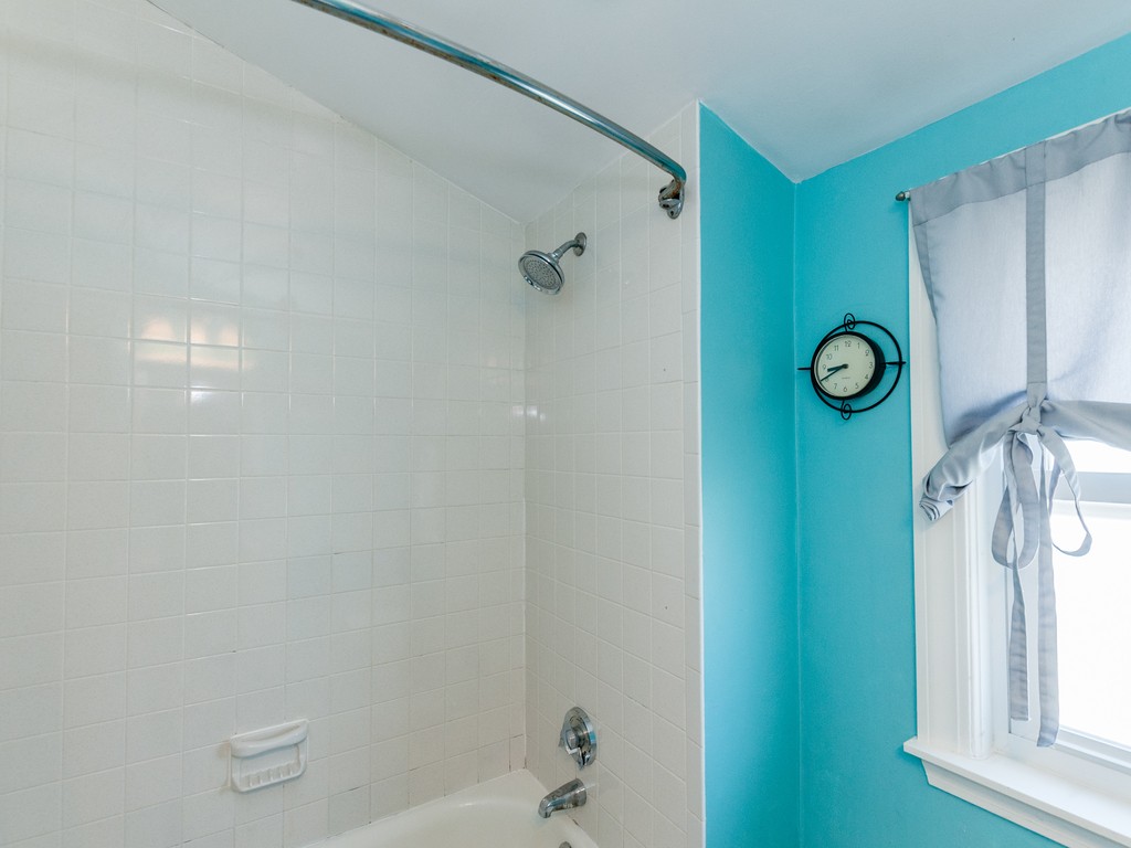 38 Brookfield Road Waltham, MA 02452 - Photo 24 of 25 Gallery Image 24