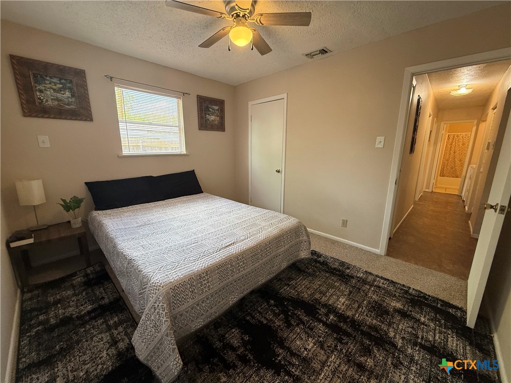 412 East Walnut Street Seguin, TX 78155 - Photo 14 of 32